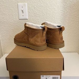 UGG Ultra mini Chestnut size 8
